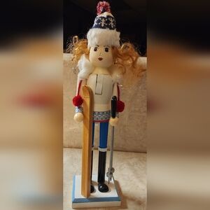 Skiing Nutcracker